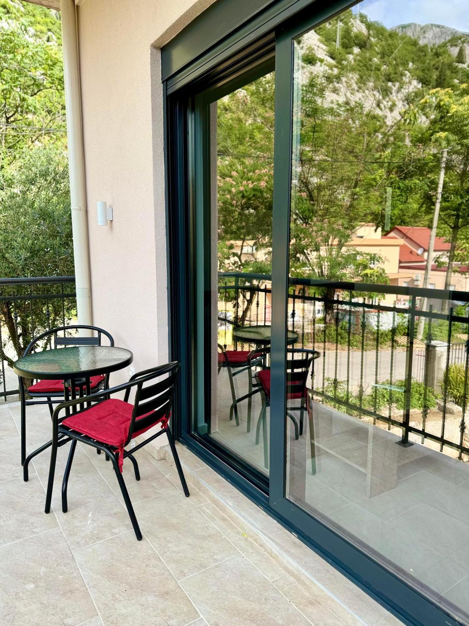Harmony Garden Apartments Kotor Eksteriør billede